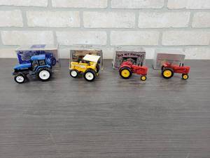 lot 1333 image: (4) National Farm Toy Show Tractors - New Holland 8260, Minneapolis Moline G750, Massey Harris 55 Diesel and Massey Harris 33 - All are 143 Scale