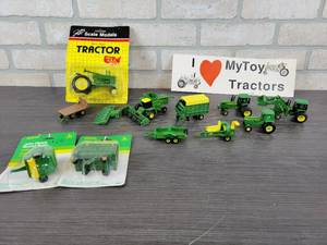 lot 1351 image: Collection of 164 Scale John Deere Tractors and Implements