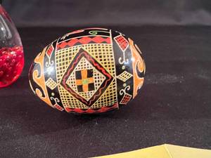 lot 18 image: Ukrainian Easter Egg & Glass Egg