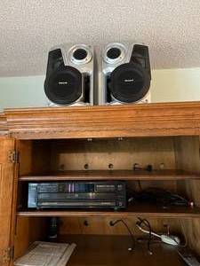 lot 24 image: Sony High Density Compact Disc Player and Panasonic Small Stereo System with Speakers