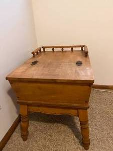 lot 33 image: Unique Wood End Table