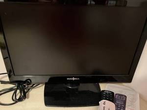 lot 27 image: Insignia 16 TV with Remote