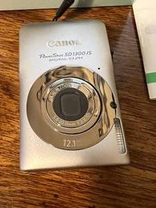 lot 56 image: Canon Power Shot