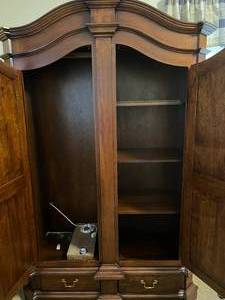 lot 53 image: Italian Armoire