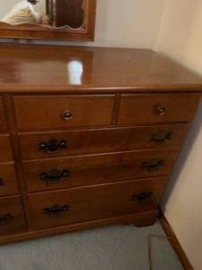 lot 60 image: Ethan Allen Wood Dresser and Mirror