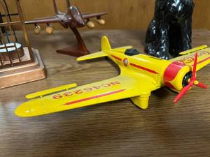 lot 151 image: Coca-Cola Plane and Decorations