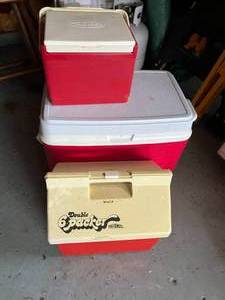 lot 167 image: 3 Coolers