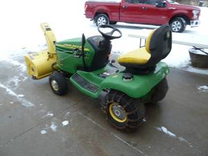 John Deere LX 279 Lawn Tractor