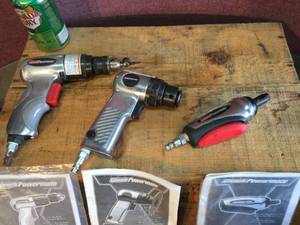 lot 26 image: 3 Coleman Powermate Air Tools