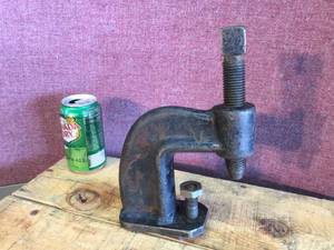 lot 23 image: Custom Armstrong No. 4 Clamp Tool