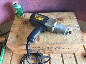 lot 11 image: 12 Electric Impact Wrench