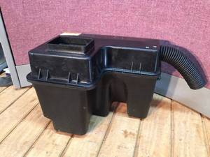 lot 79 image: 1988-1996 Polaris Airbox - NOS