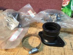 lot 154 image: 1977-83 Polaris TX-L Carb Flange-Rubber Boots-NOS (3)