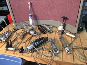 lot 204 image: Fox Racing Shox Group