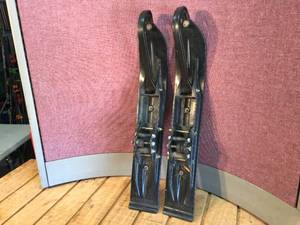 lot 213 image: Polaris 120 Pair Snowmobile Skis