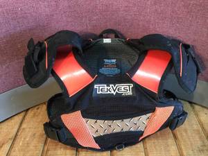 lot 215 image: Tekvest Youth Rider Protective Vest