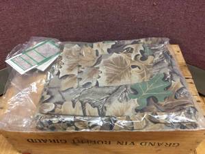 lot 244 image: Mens 10X Camp Overalls