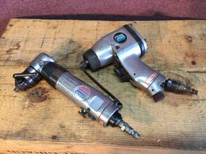 lot 246 image: 2 Pneumatic Air Tools