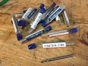 lot 252 image: 17 Garr Tool 764 End Mills