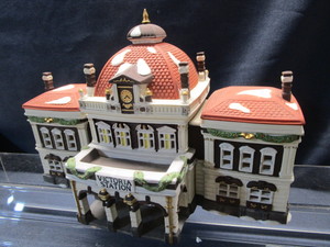 Dept 56 Village Building