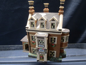 Dept 56 Village Building