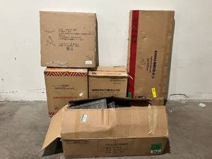 lot 13 image: Lot of misc incomplete furniture.