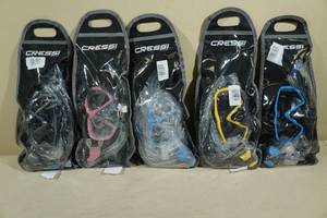 lot 208 image: Cressi Snorkel and Mask Sets