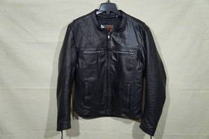 lot 31 image: First Classics Leather Riding Jacket -Mens Small