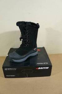 lot 67 image: Baffin Chloe Winter Boots -Womens 10, Black