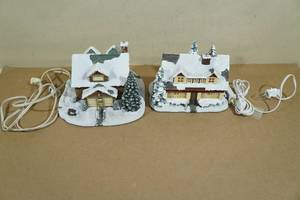 lot 105 image: 2 Terry Redlins Hawthorne Village Lighted Buildings - Restaurant, Inn