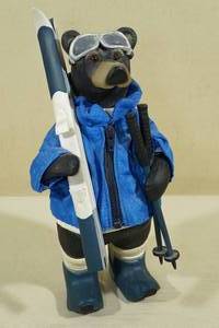 lot 115 image: Hadley Collection Ski Bum Black Bear