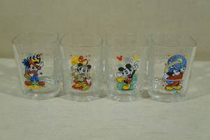 lot 125 image: McDonalds Disney World Parks Drinking Glasses
