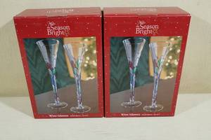 lot 127 image: 4 Sets of Make the Season Bright Mouth Blown Wine Glasses