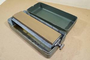 lot 148 image: Industrial 3-Way Sharpening Stone System in Case