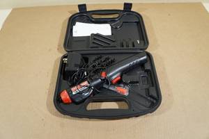 lot 151 image: Craftsman 4V Cordless Screwdriver Kit with Case