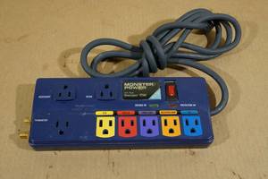 lot 159 image: Monster Power PowerCenter HT800 Surge Protector