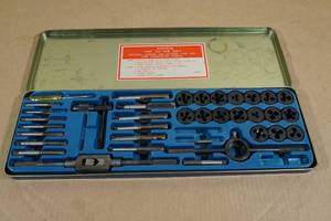 lot 160 image: Tap and Die Set in Metal Case