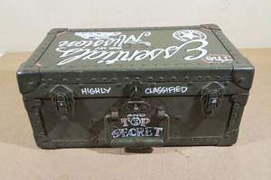 lot 190 image: Custom Painted Military Theme Storage Box
