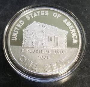 lot 15 image: 1 TROY OZ .999 FINE SILVER LINCOLN CENT DESIGN IN AIRTITE