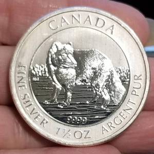 lot 74 image: 2014 CANADA ARCTIC FOX 1.5 TROY OZ .999 FINE SILVER