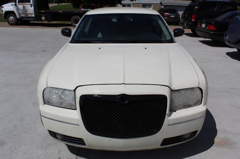 2006 Chrysler 300 Touring 4dr Sedan