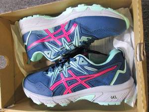 ASICS Womens GEL-Venture 8 Running...