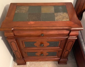 lot 9 image: Nice NightstandSide Table