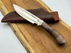 lot 38 image: Browning J. Crowell Model 571 Drop Point Skinner Knife wSheath