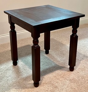 lot 36 image: Basic Accent Table
