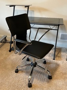 lot 28 image: Glass Top Home Office Desk and Chair
