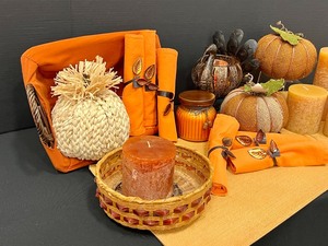 lot 60 image: Lovely Array of Fall Decorative Items