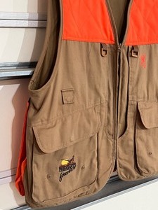 lot 200 image: Browning Hunting Vest
