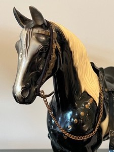 lot 153 image: Vintage Early Breyer Glossy Black Pinto