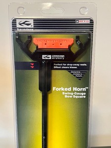 lot 143 image: Saunders Forked Horn Swing Gauge Bow Square - NEW